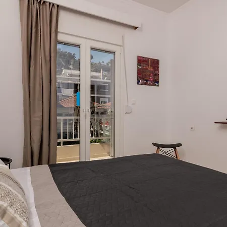 Apartment Art Aura In *